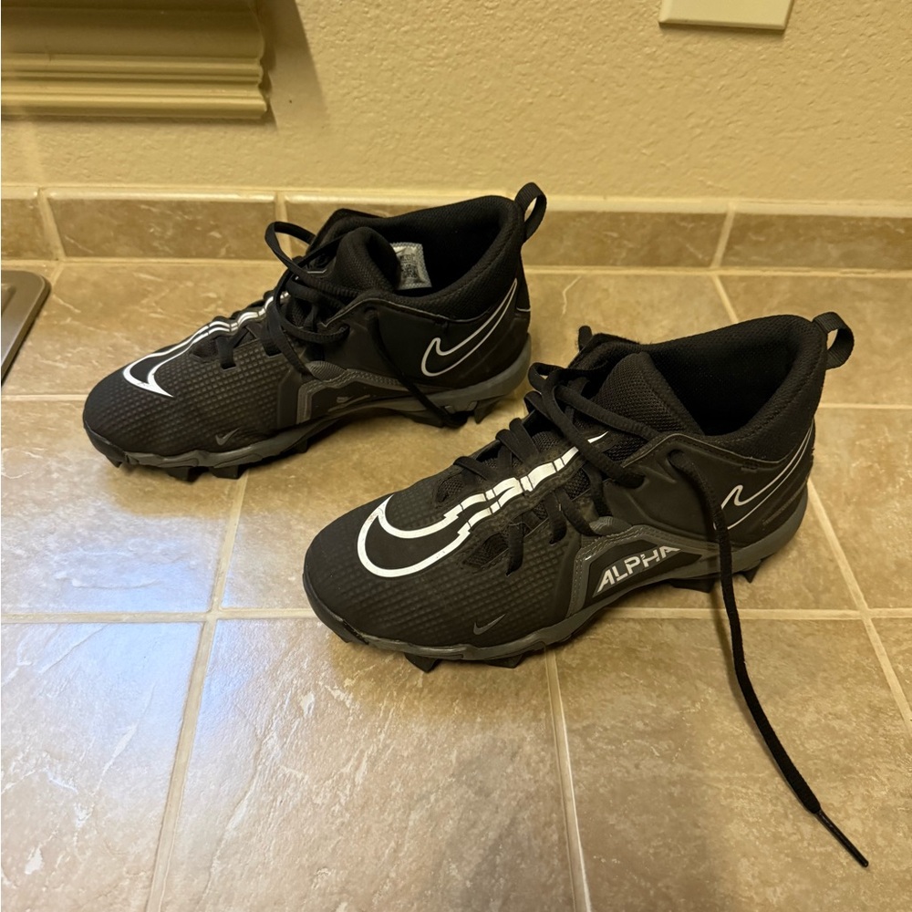 Nike Kids Black Football Cleats